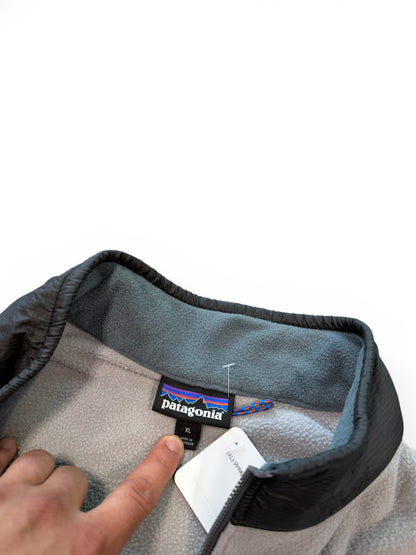 (XL) Vintage Patagonia Grey Full Zip Fleece Jacket