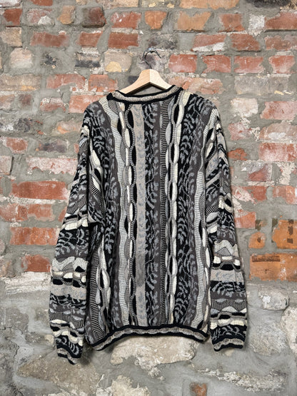 Vtg Tundra 3D Knit Style Sweater Sz L