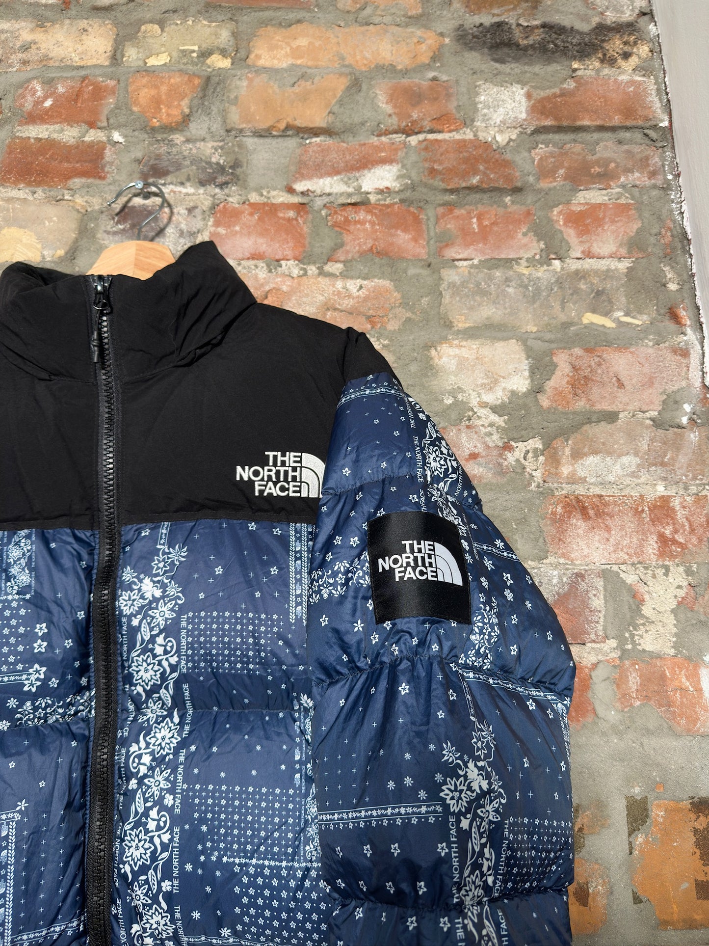 (S) The North Face Nuptse Paisley Bandana Puffer Jacket