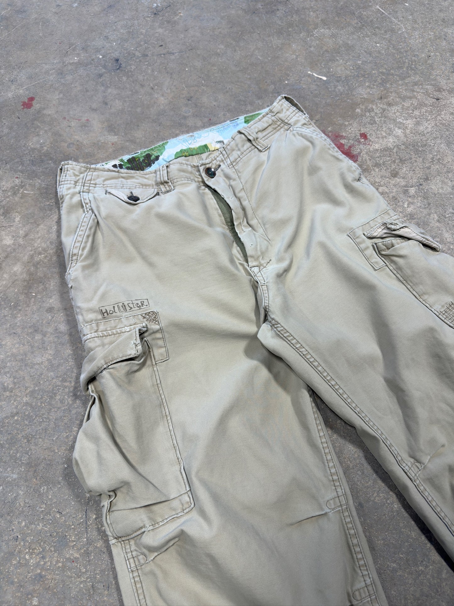 (32W) Y2k Hollister Cargo Pants