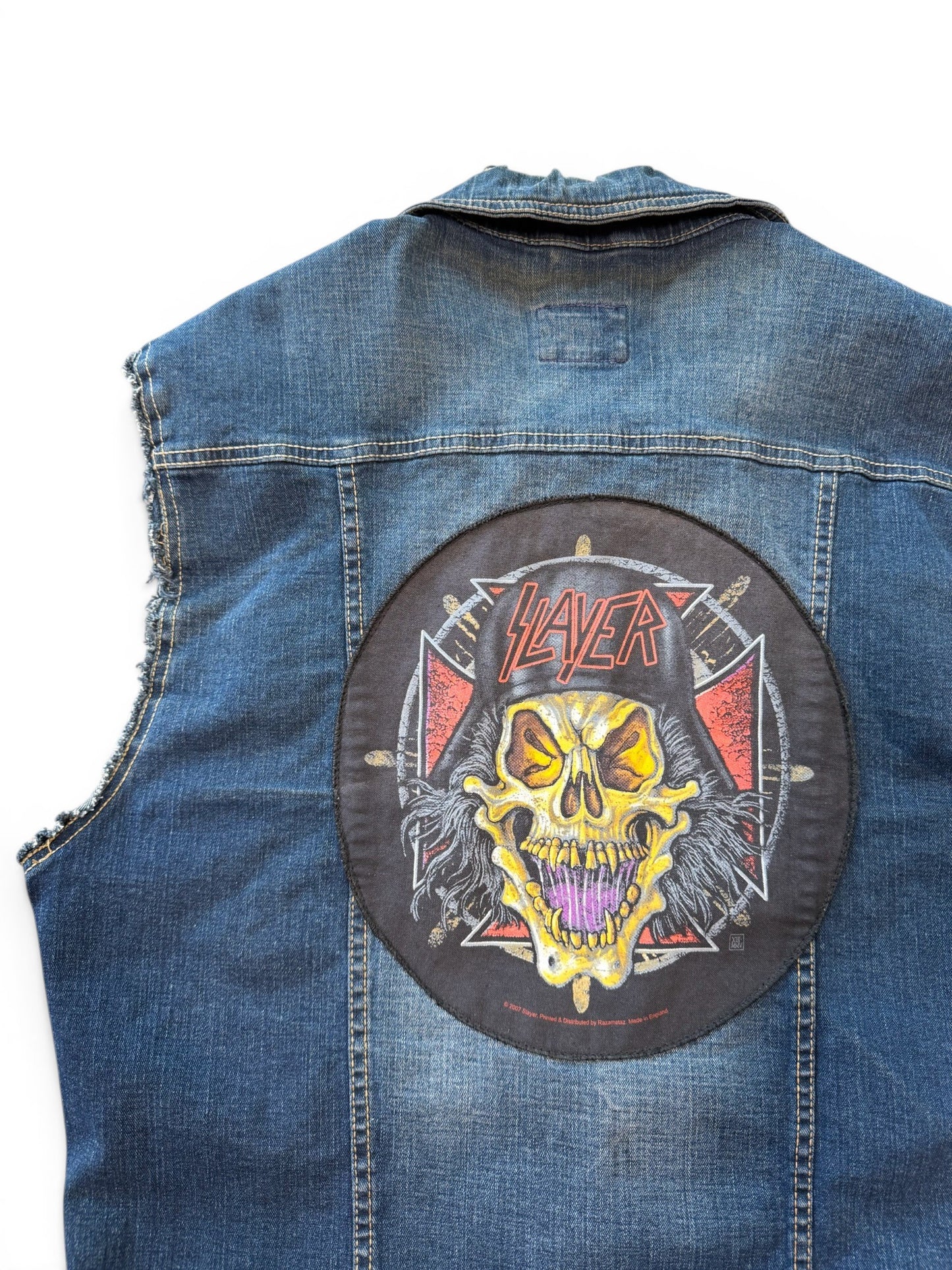 (L) Vintage Slayer Patch Denim Vest