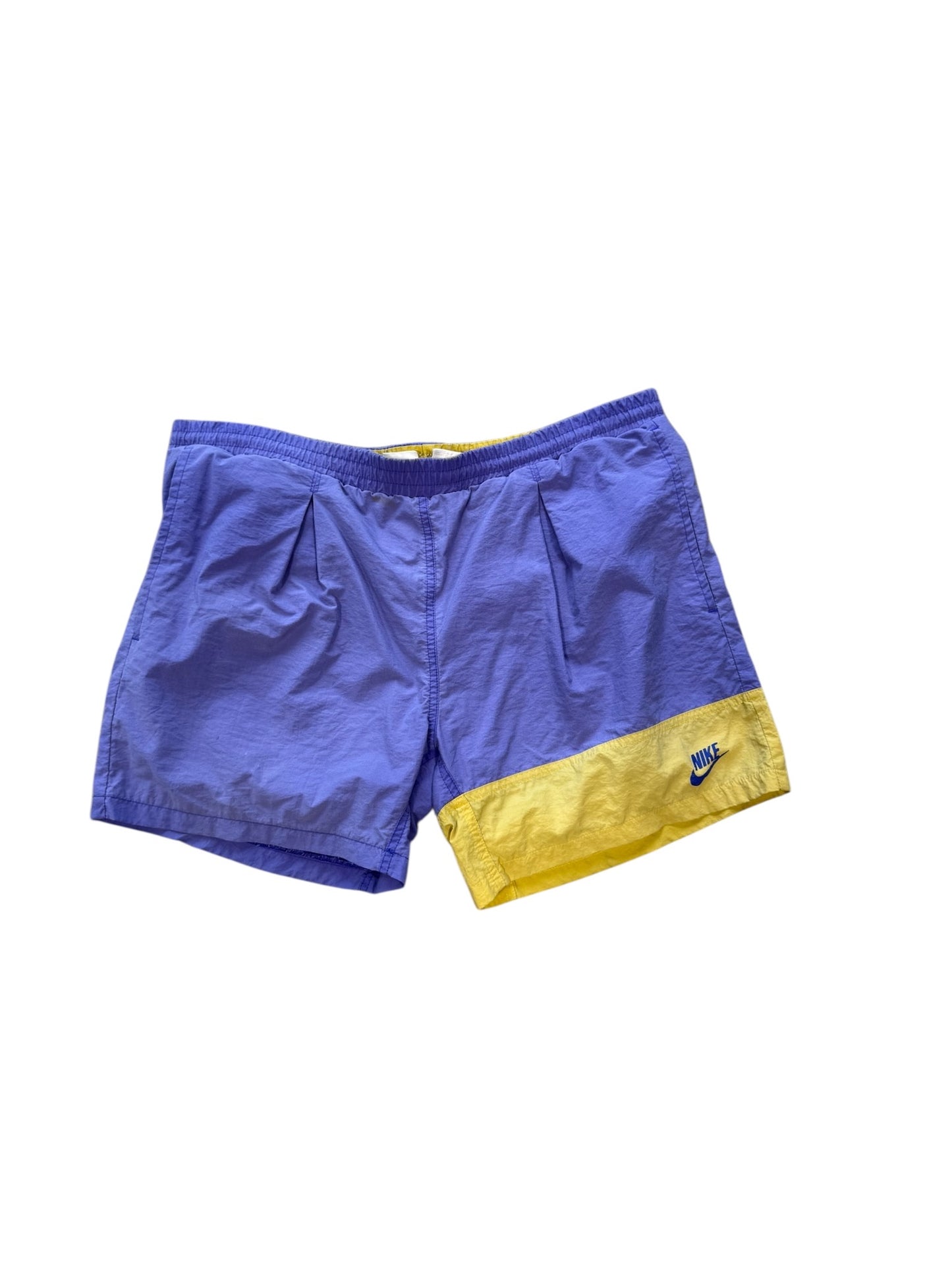 (M) 90s Nike Purple Spellout Shorts