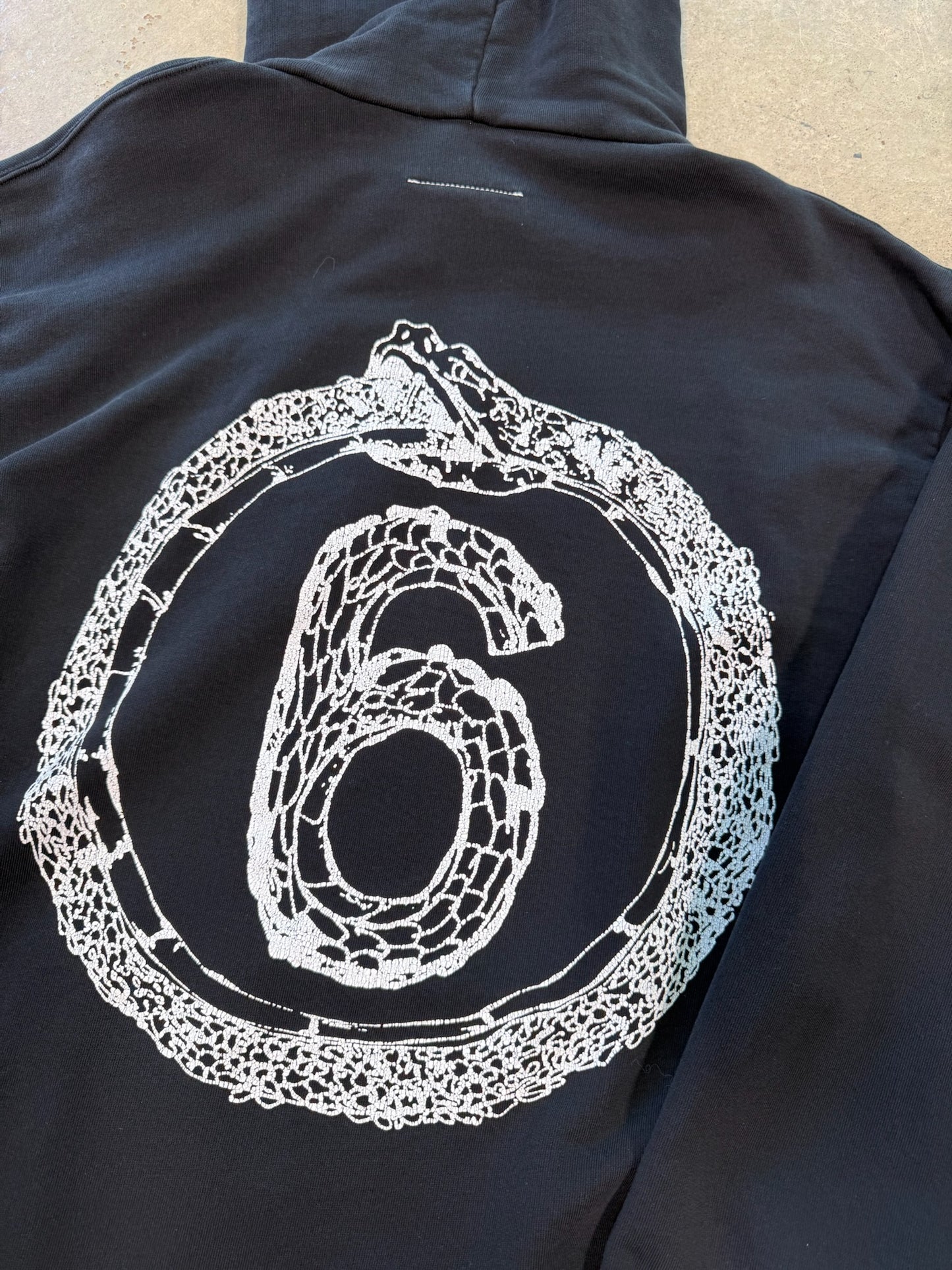 (L) Maison Margiela Snake Black Hoodie