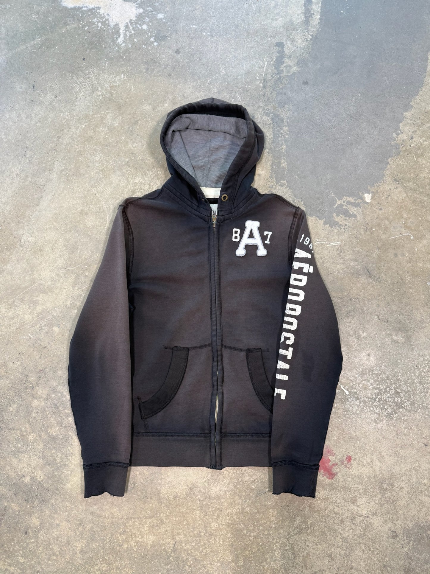 (L) Y2K Aeropostale Faded Zip Up Sweater