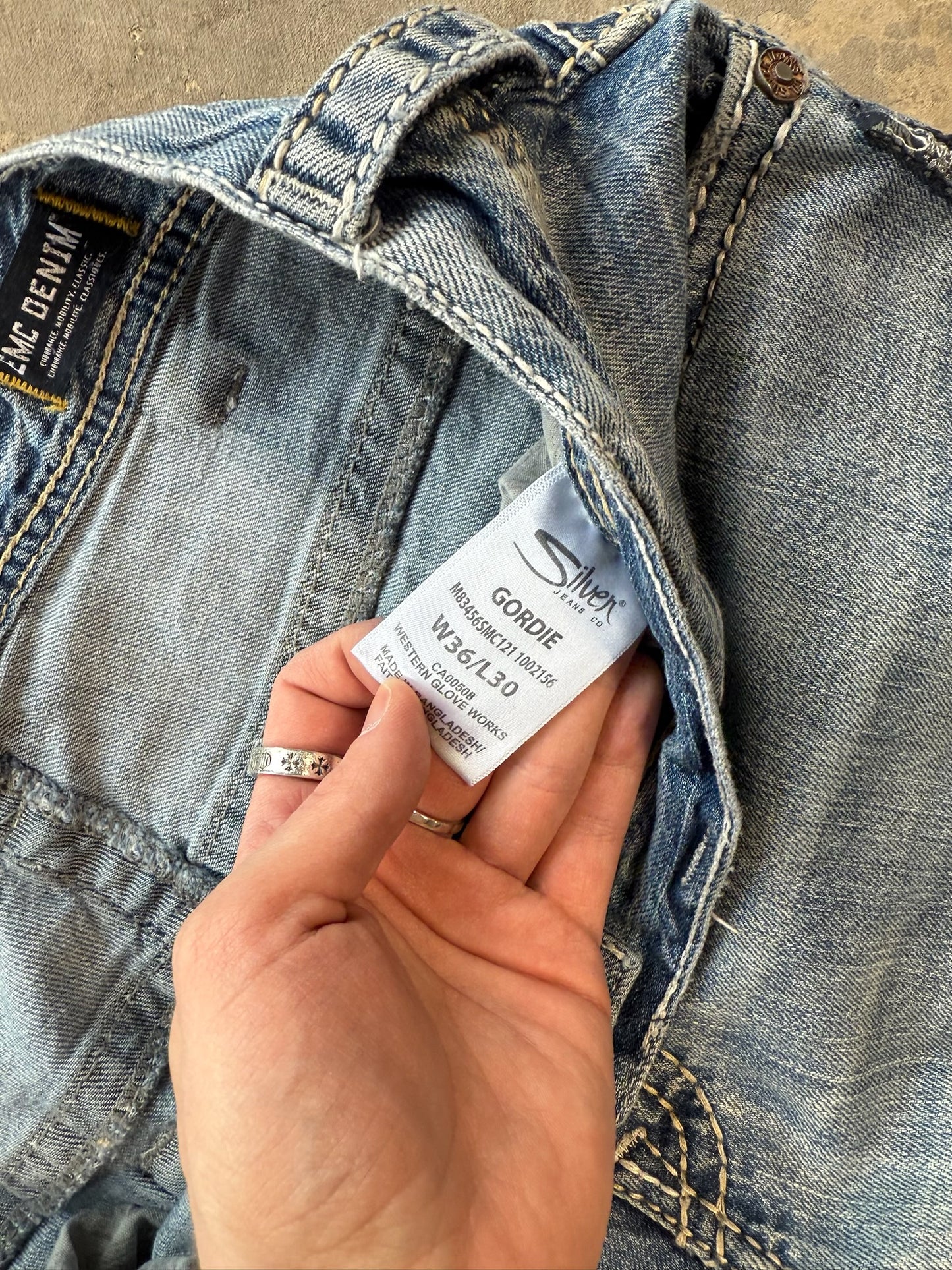 (36") Y2K Silver Embroidered Jeans