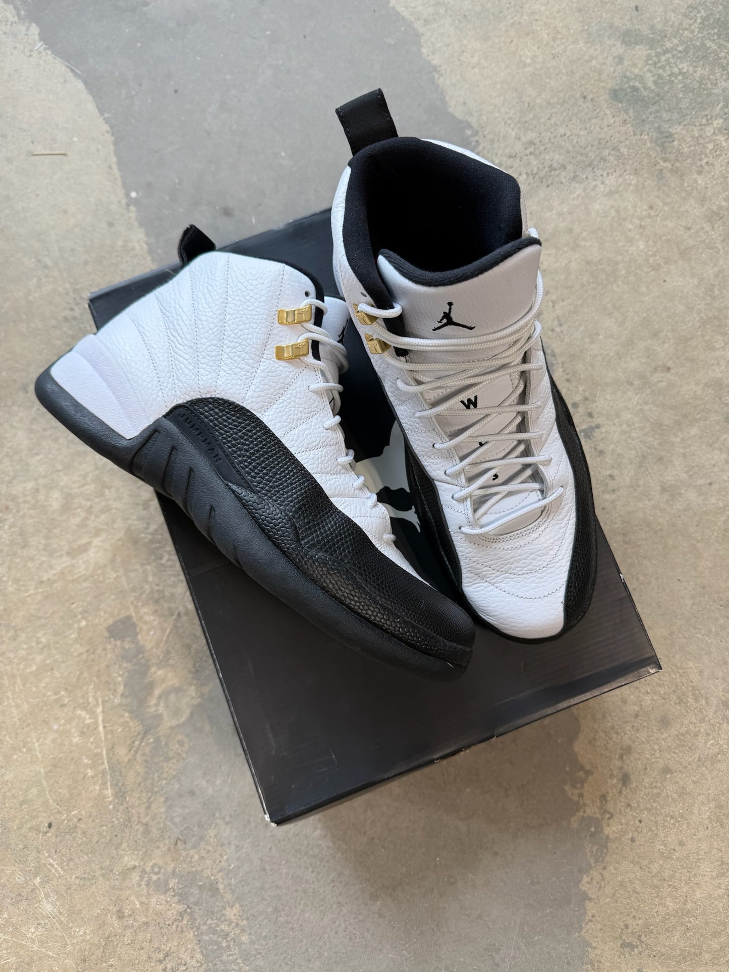 (10.5M) Jordan 12 Taxi (2013)