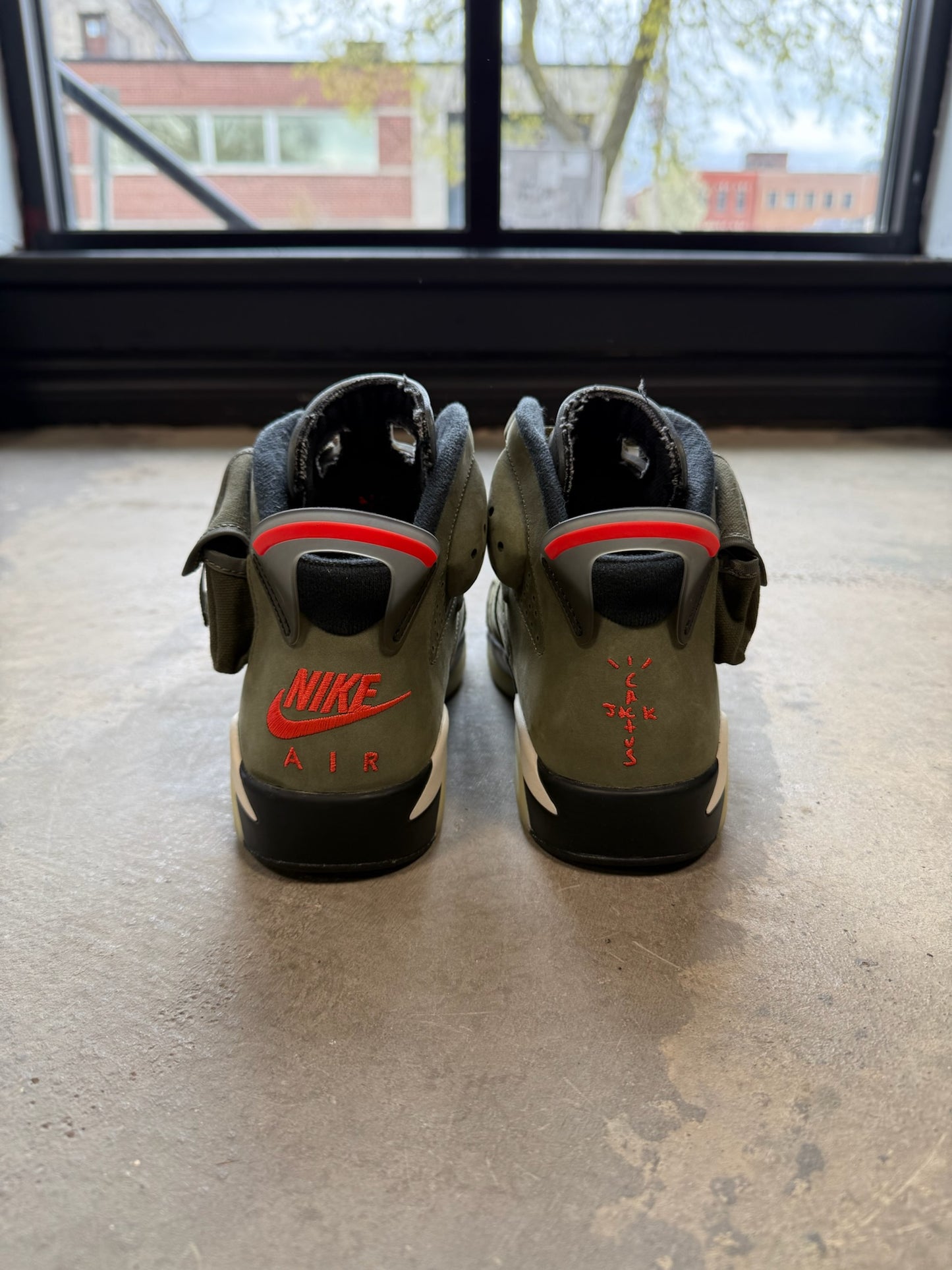 (8.5M) Jordan 6 Travis Scott Olive