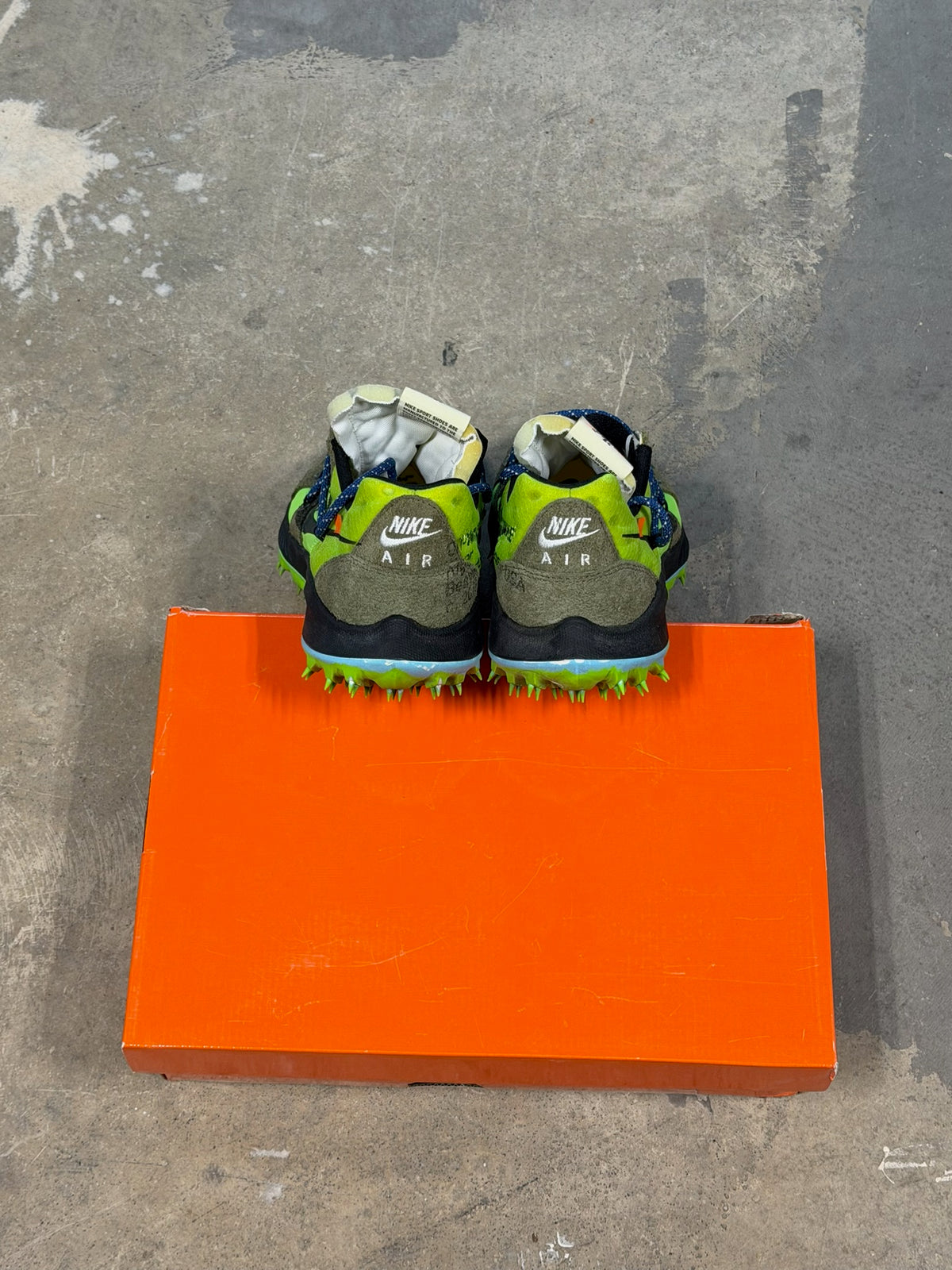 (11) Nike Zoom Off White Terra Kiger