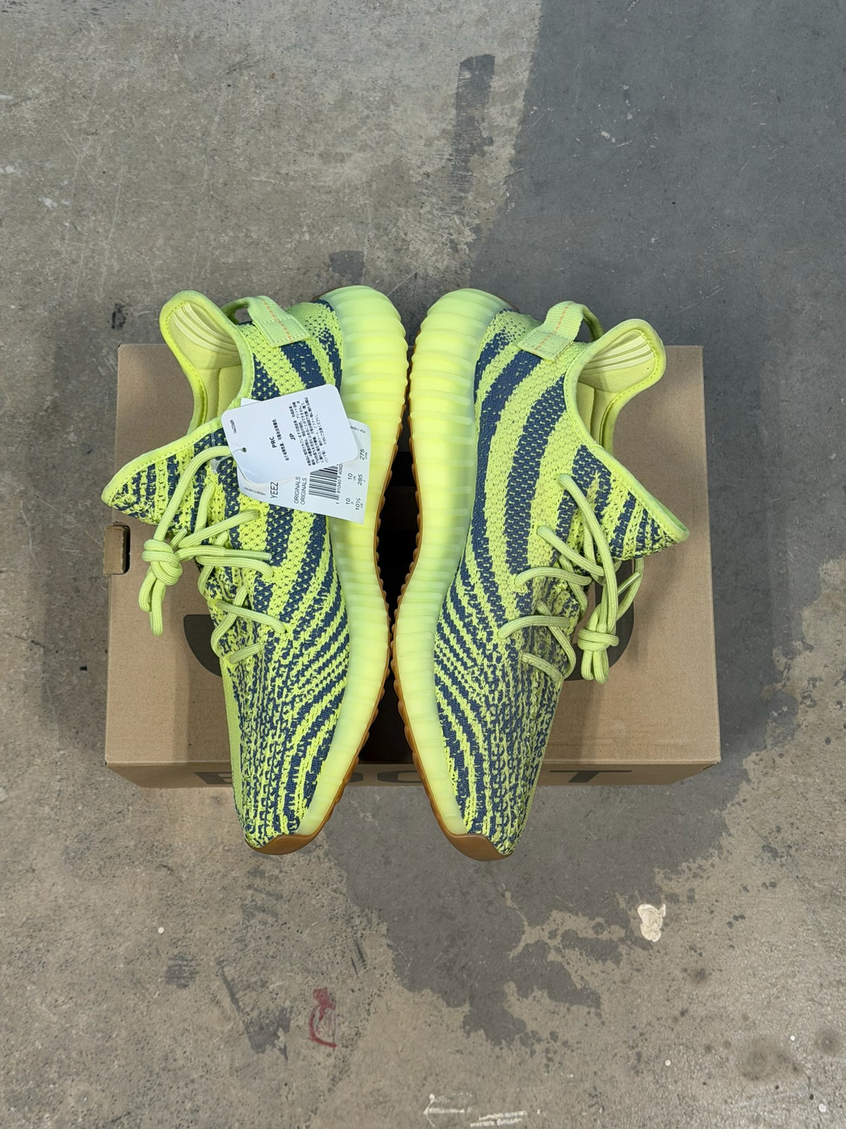 (10.5) Yeezy 350 Semi Frozen
