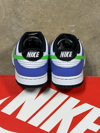 Dunk Low Green Strike
