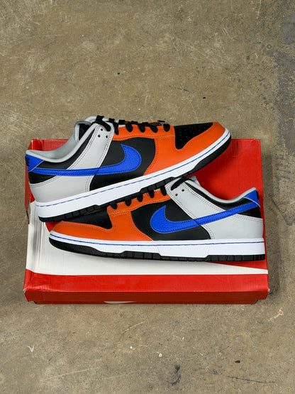 (9.5) Dunk Low 75th EMB Knicks