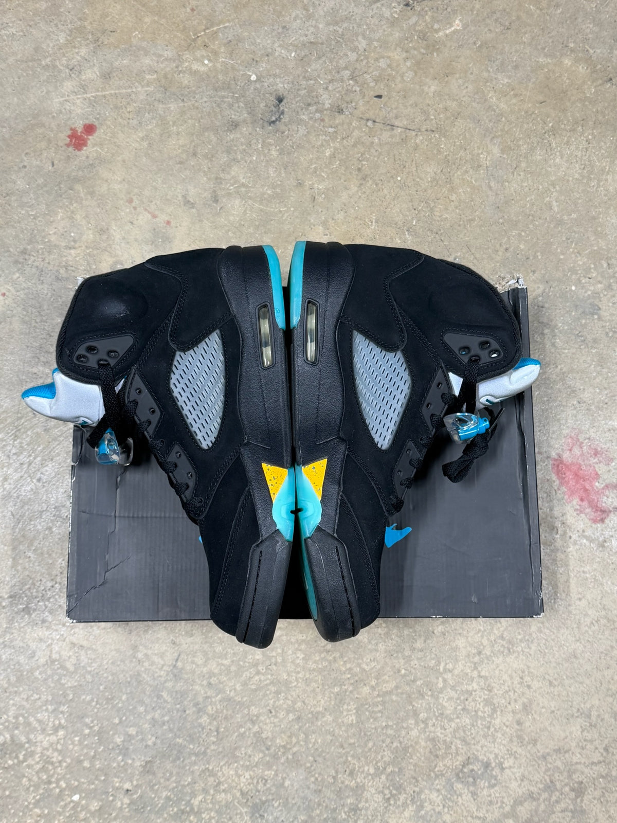 (9M) Jordan 5 Retro Aqua
