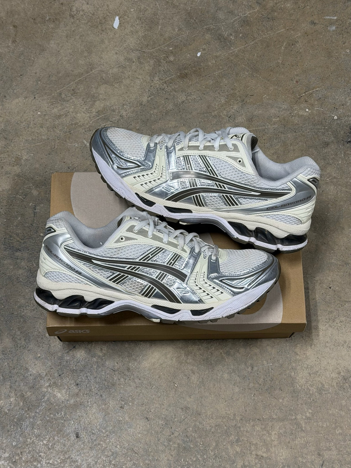 (10.5) Asics Gel Keayano White