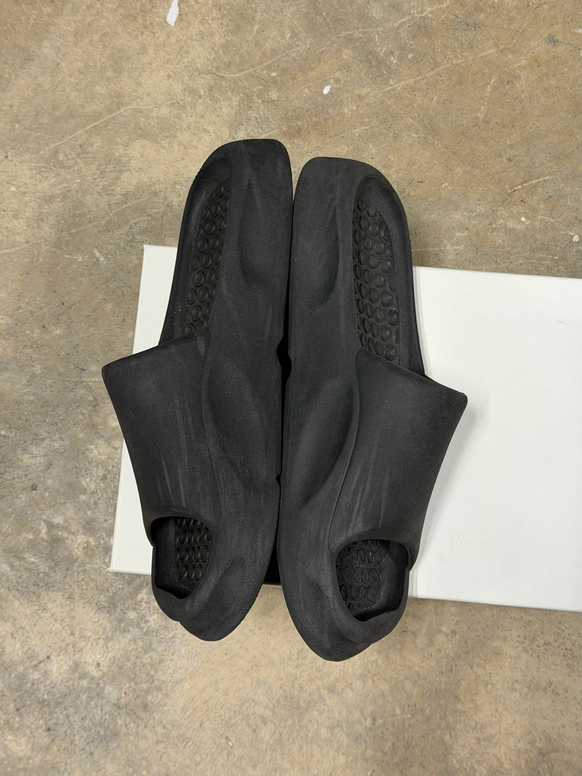 (10) Heron Preston Eco Moulded Slide
