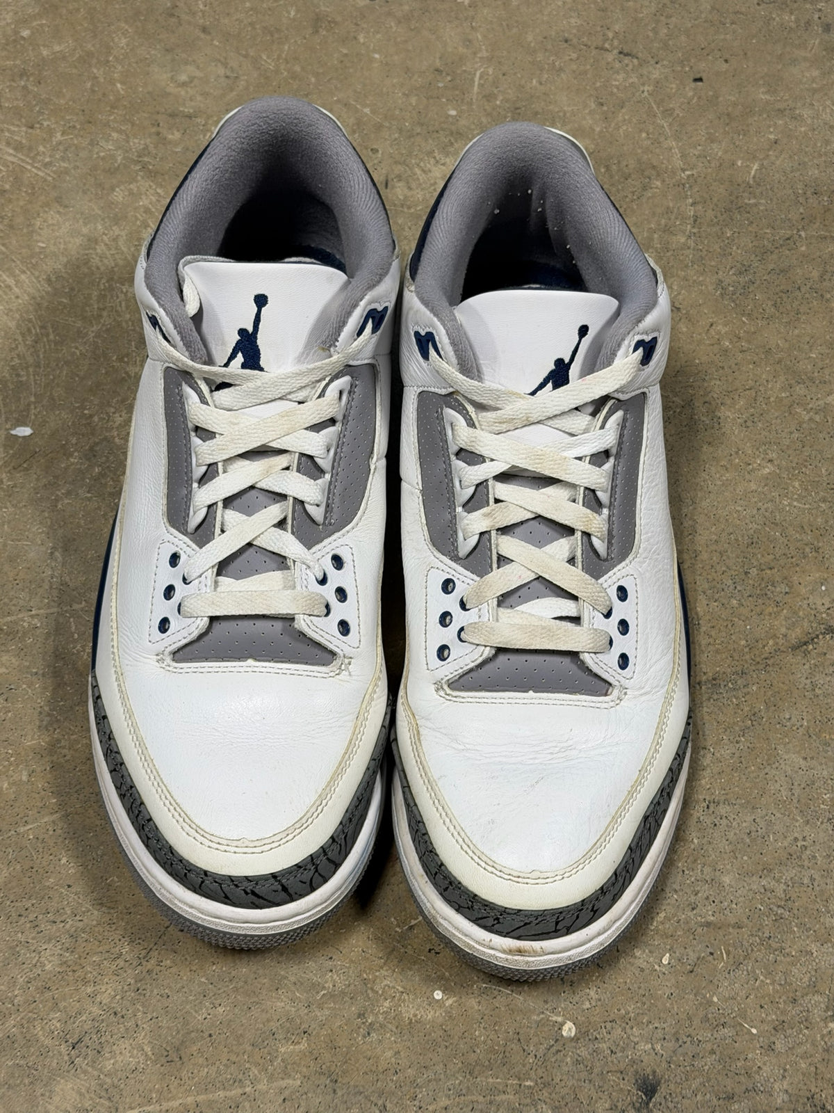 (10) Jordan 3 Midnight Navy
