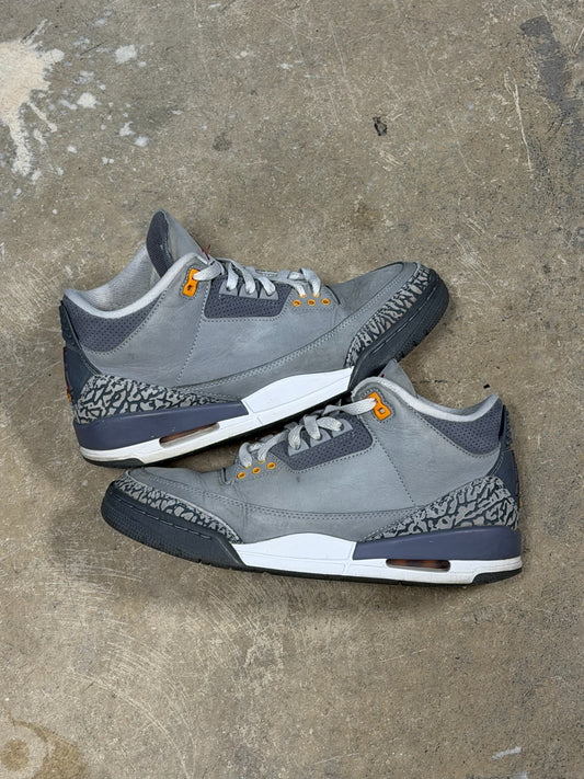 (8.5) Jordan 3 Cool Grey