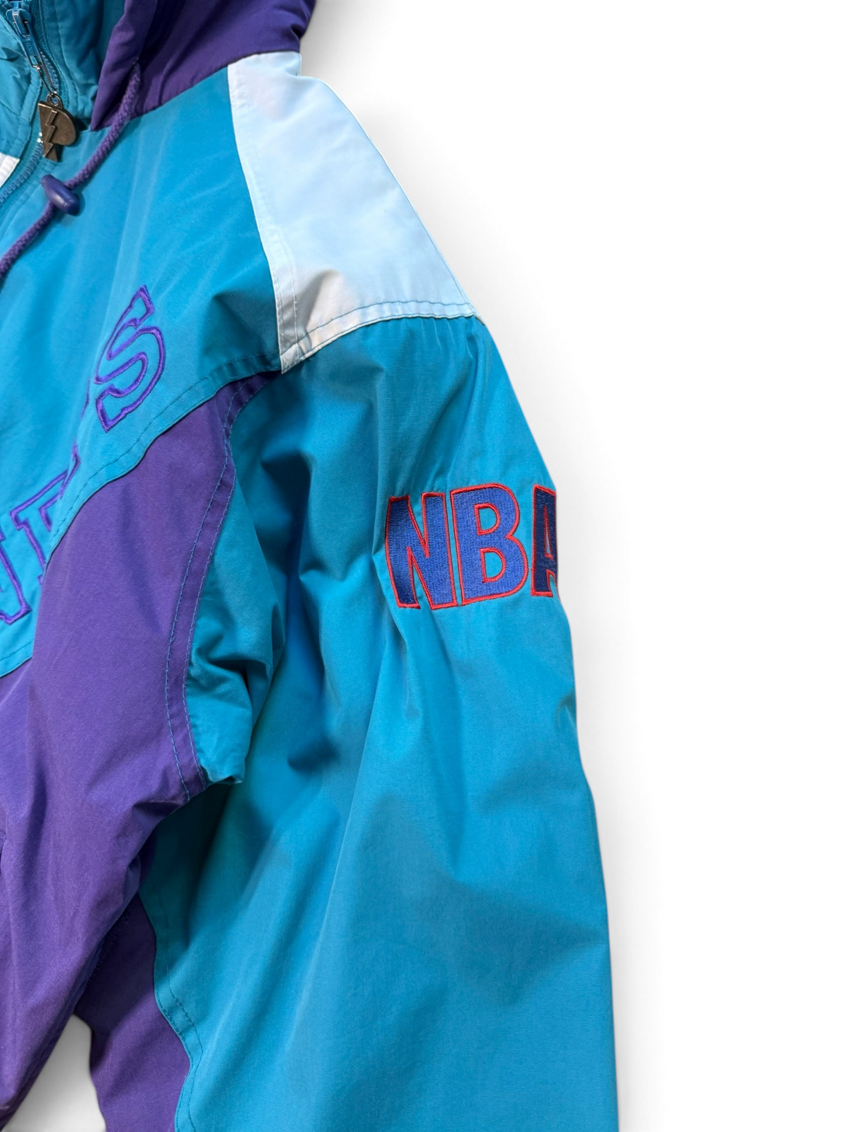 (M) Vintage 90s Charlotte Hornets Hooded Pro Player Jacket