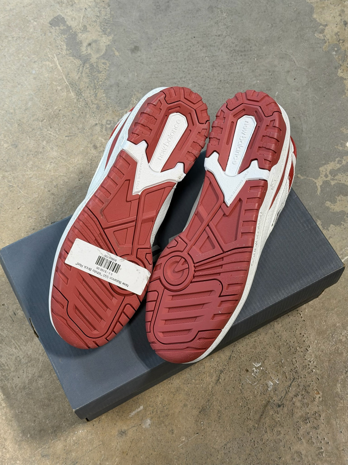 (9.5) New Balance 550 White Red