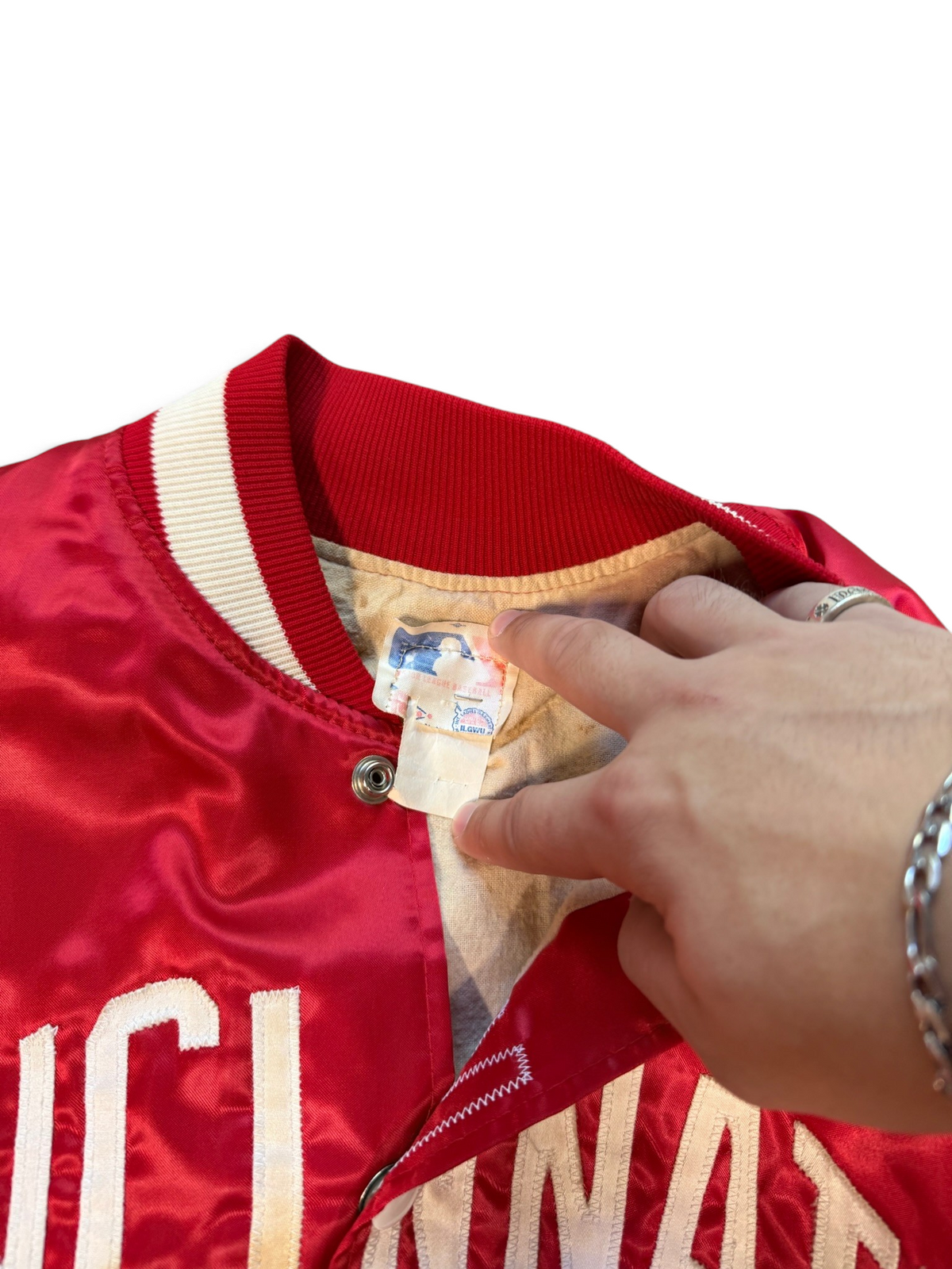 (L) Vintage 90s Cincinnati Reds Satin Bomber Jacket