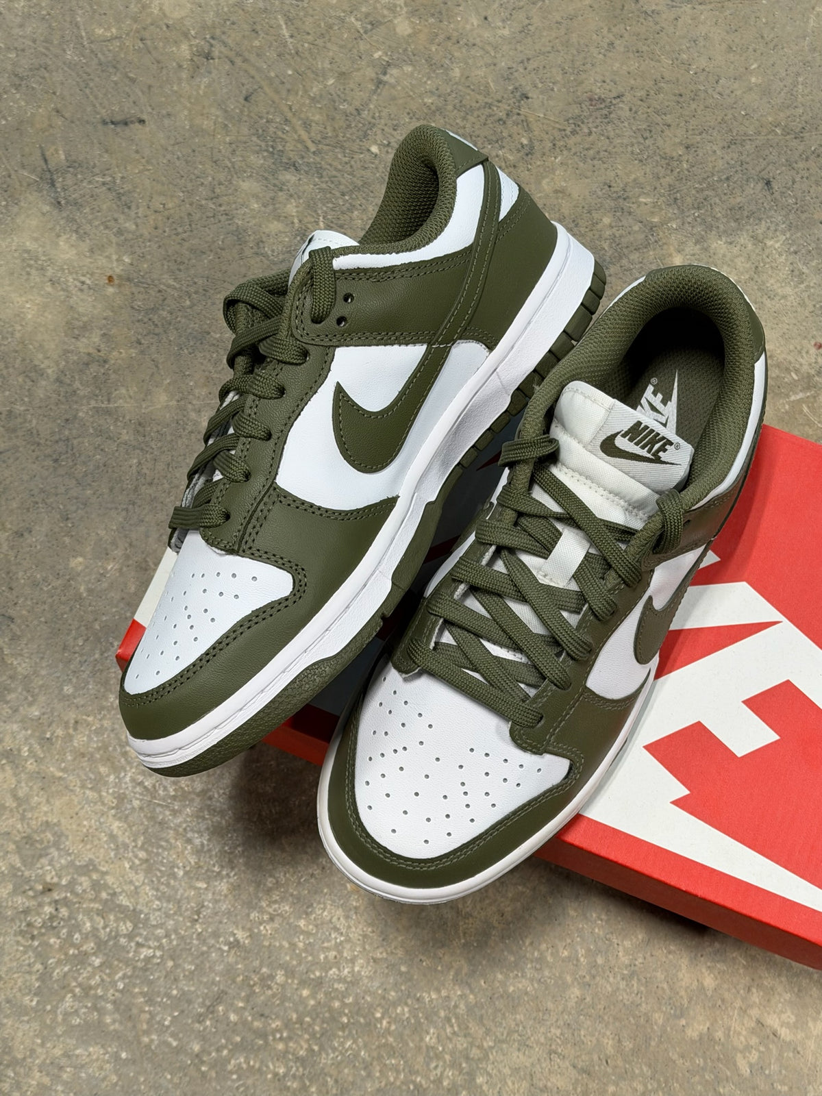 (5.5M) Dunk Low Medium Olive