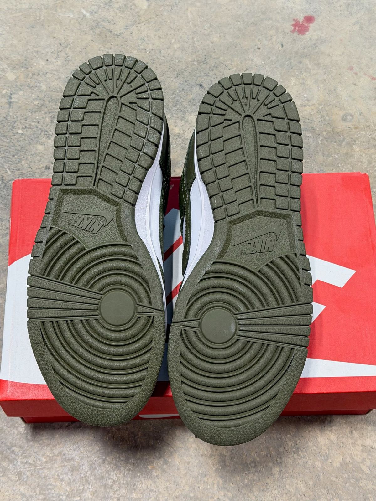 (5.5M) Dunk Low Medium Olive