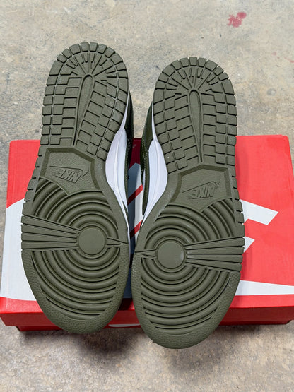 (5.5M) Dunk Low Medium Olive