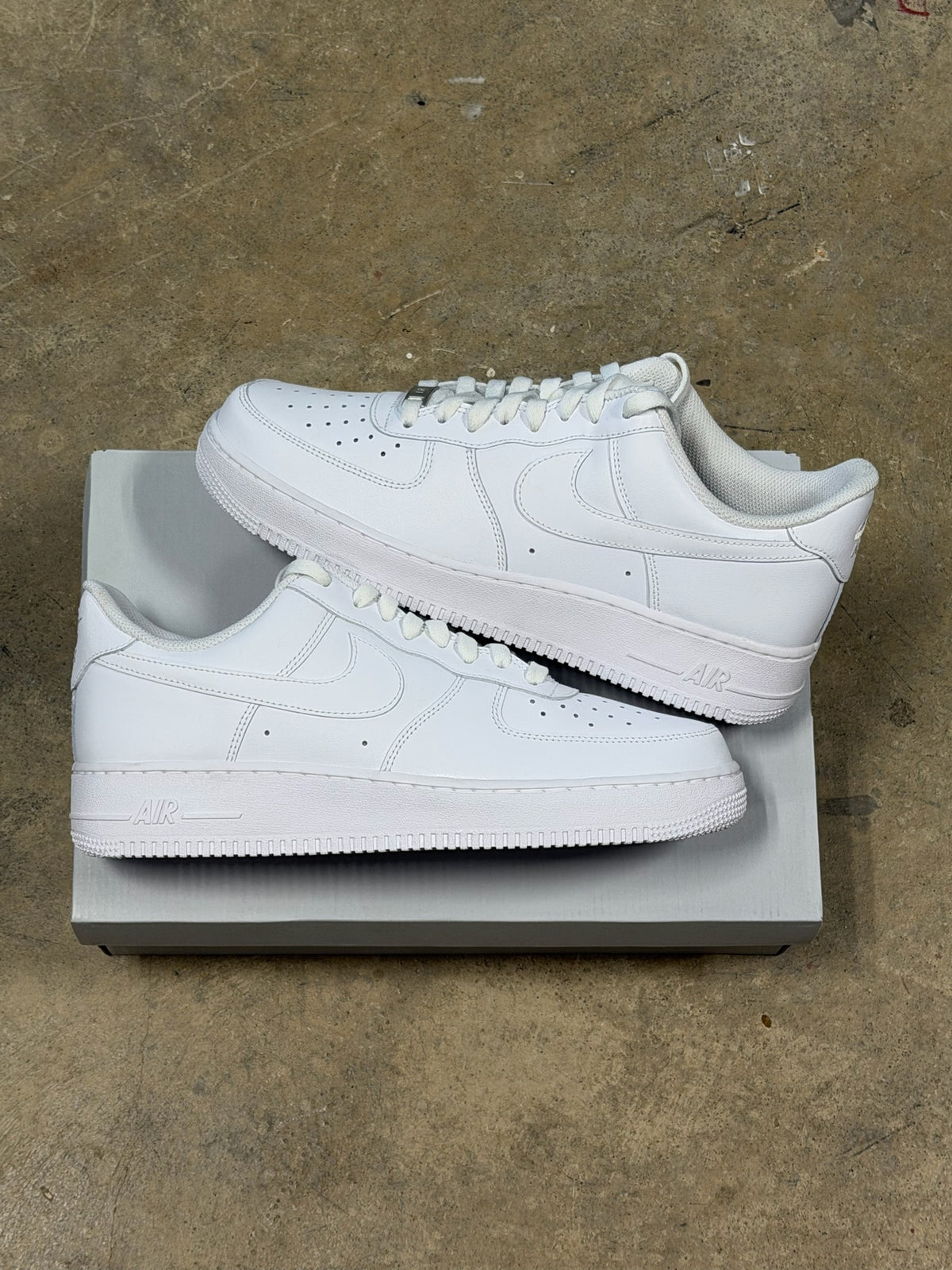 (10M) Air Force One White