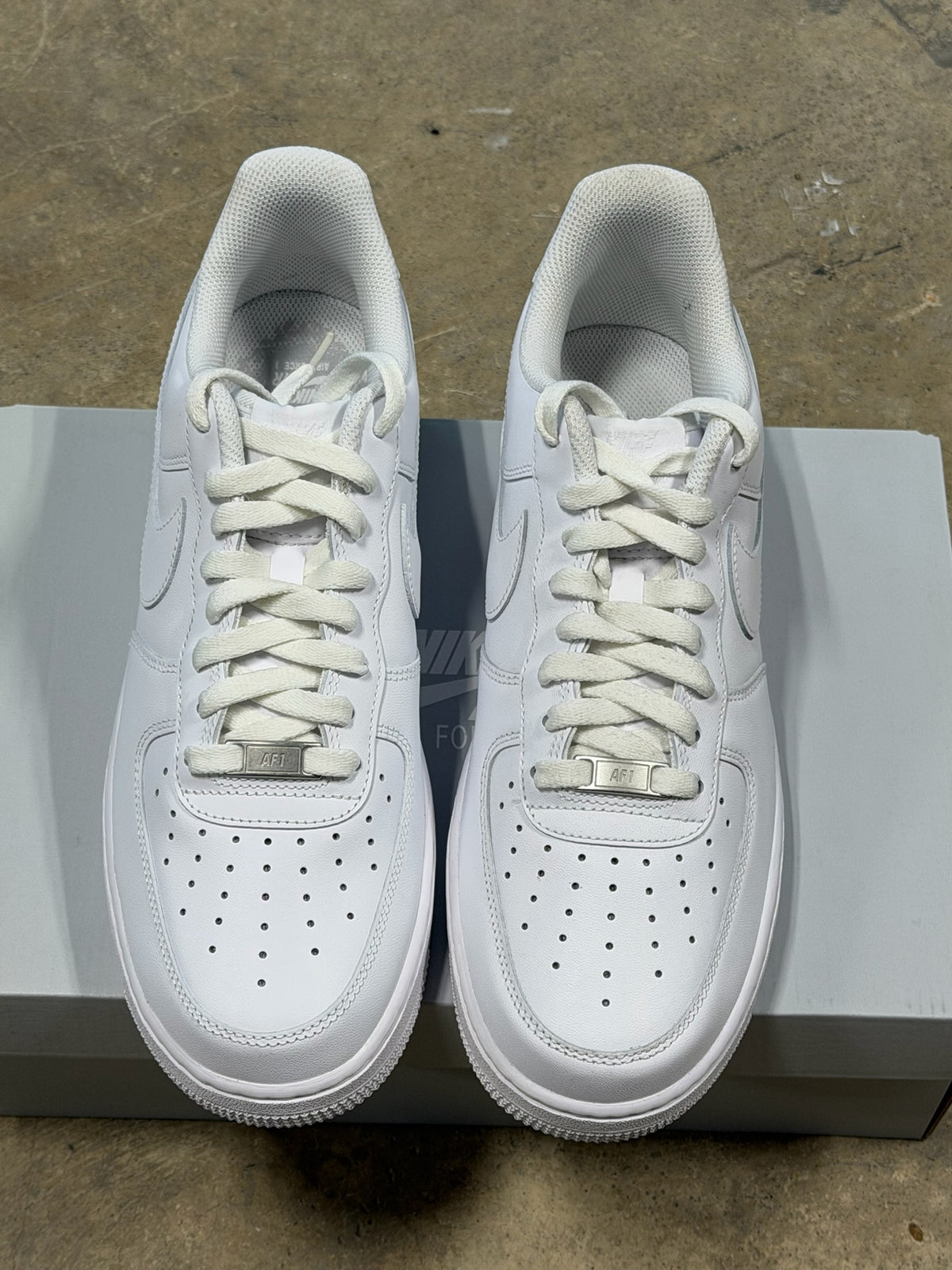 (10M) Air Force One White