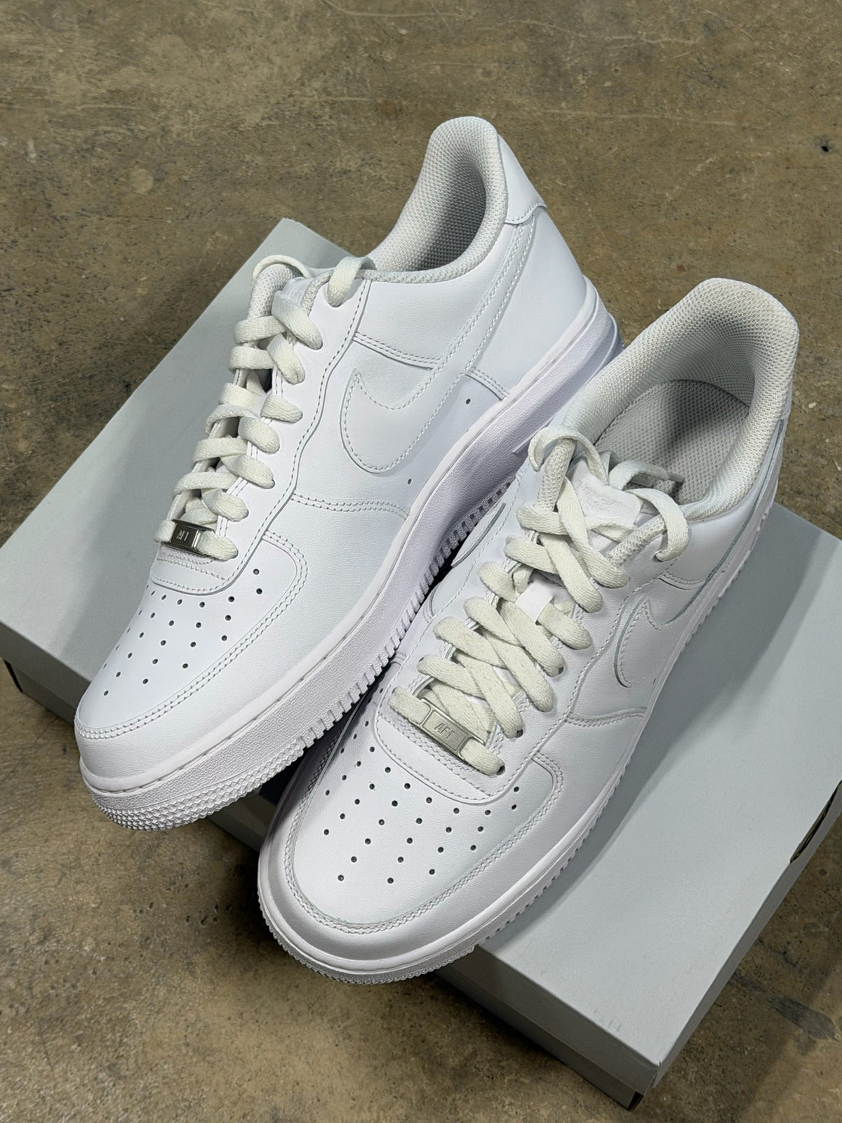 (10M) Air Force One White