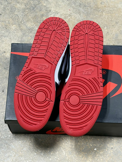 (6.5) Jordan 1 Low Black Toe
