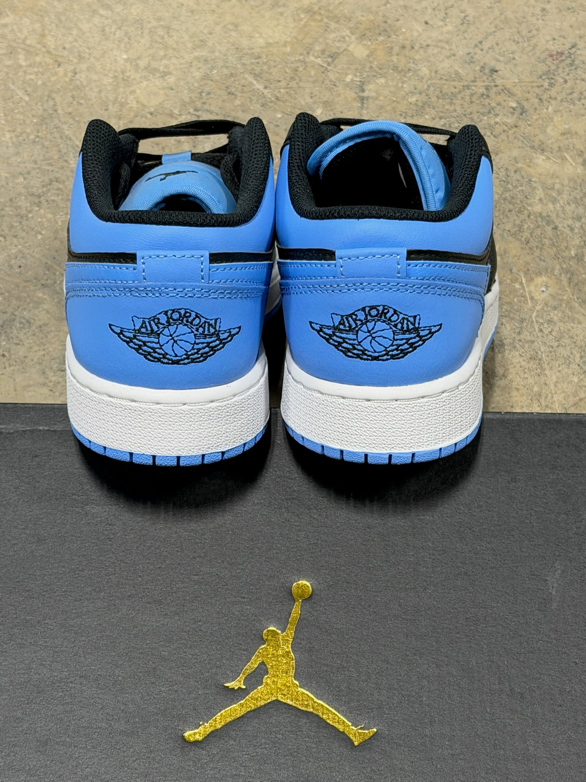 Jordan 1 Low University Blue