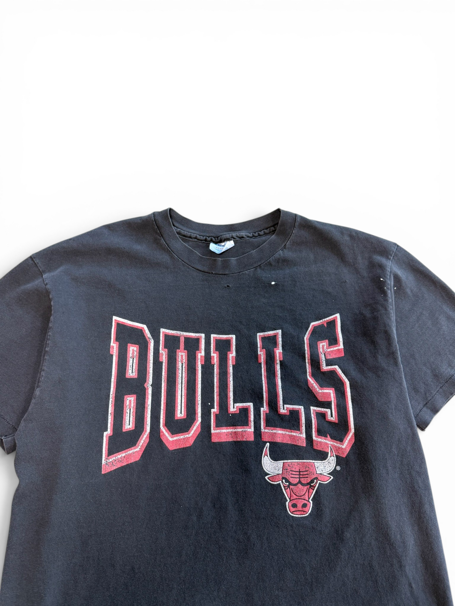 (XL) 90s Chicago Bulls Spellout Faded Tee