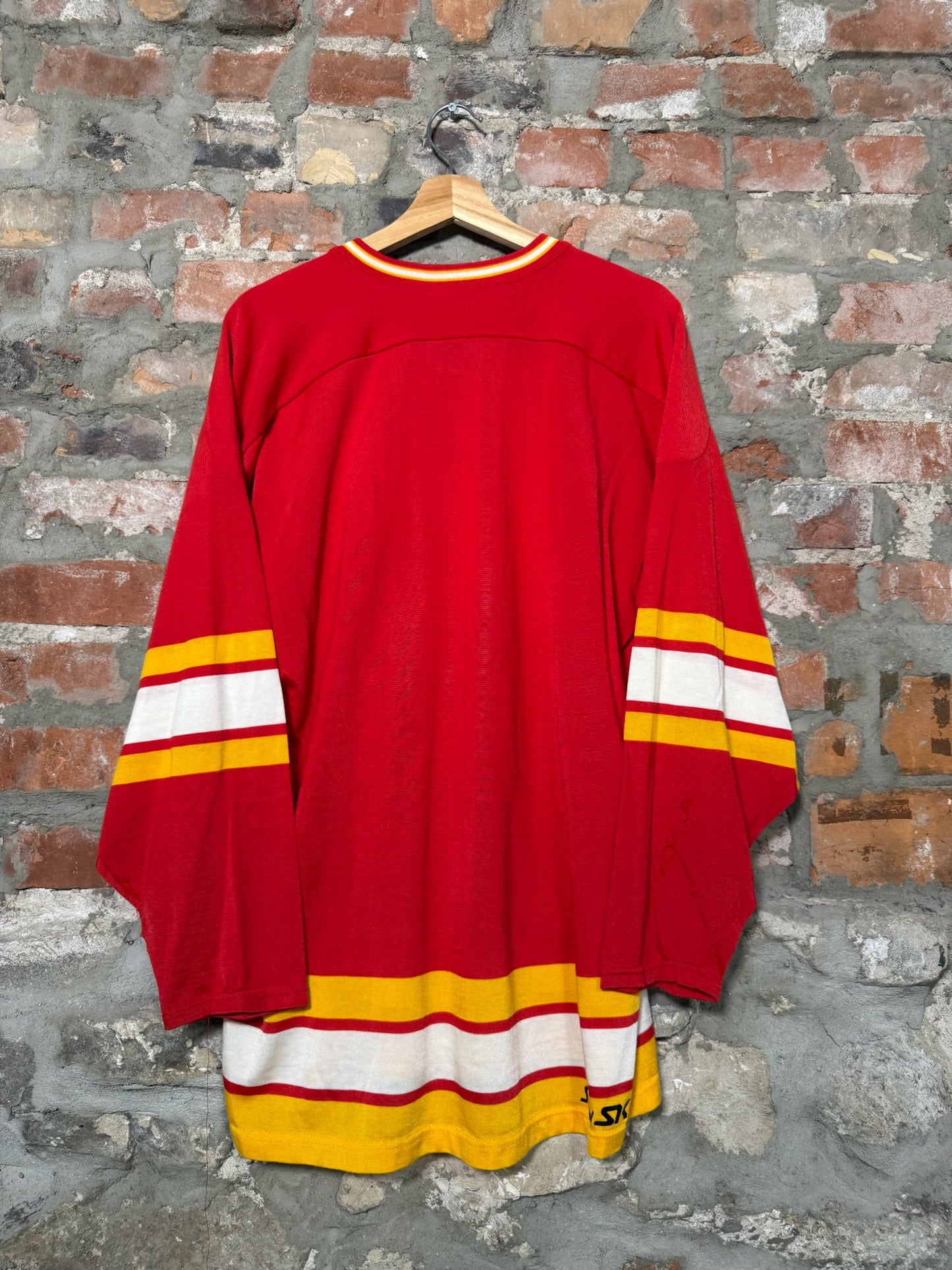 (L) 80s Calgary Flames Long Sleeve Shirt