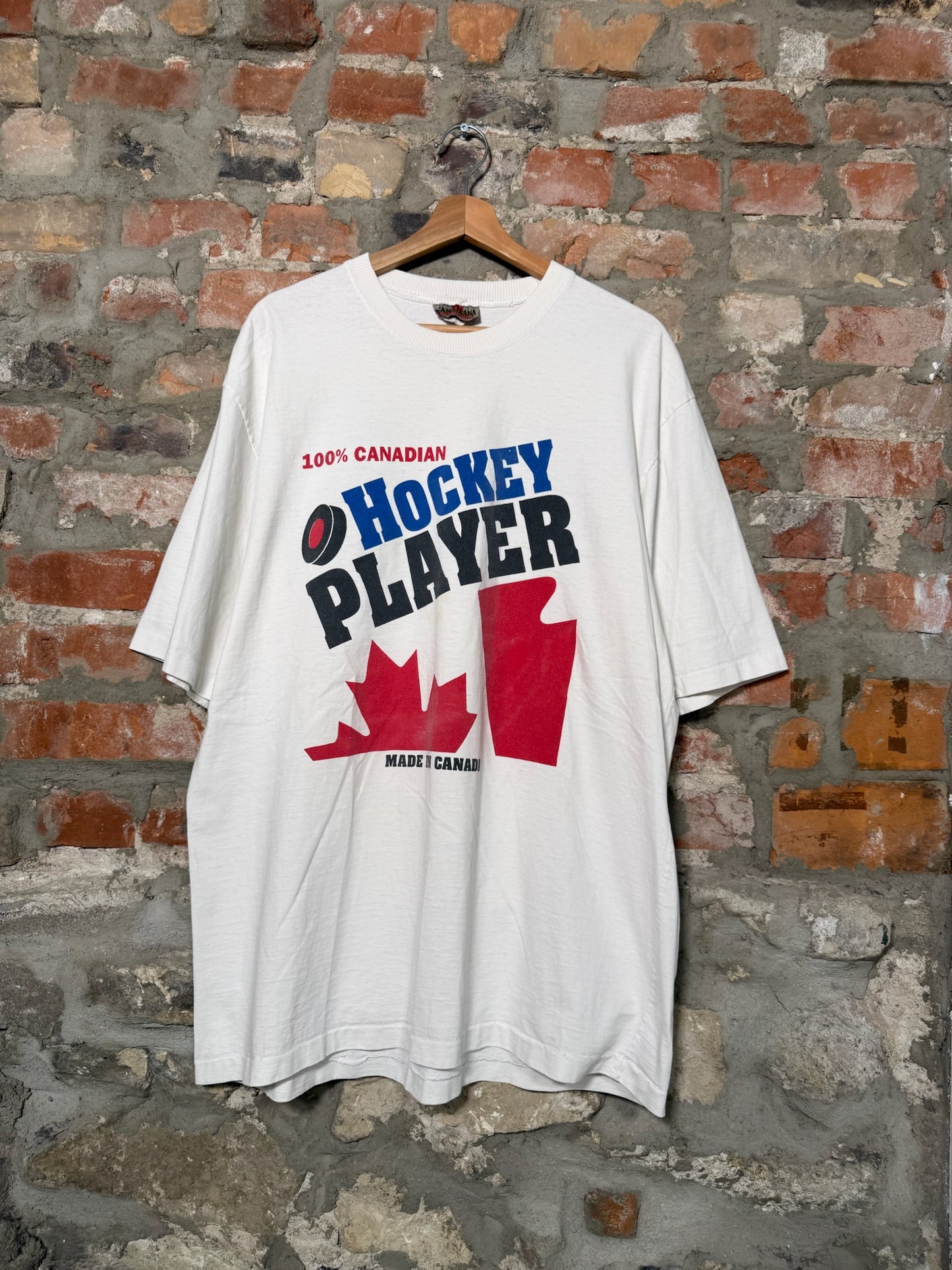 (XL) Vtg Canadian Hockey Player Comedy T-Shirt
