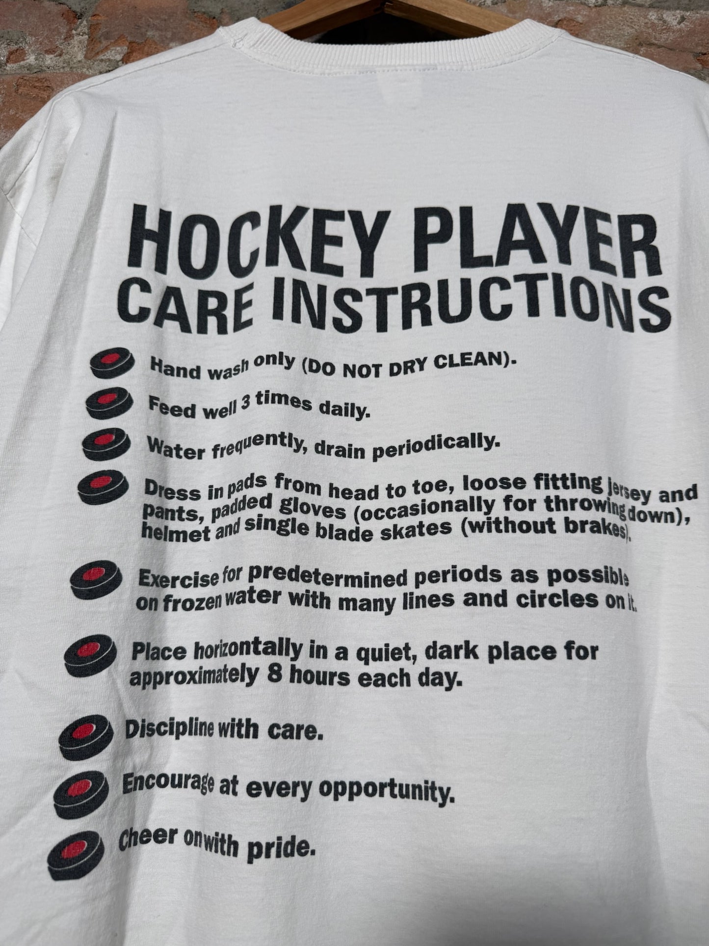 (XL) Vtg Canadian Hockey Player Comedy T-Shirt