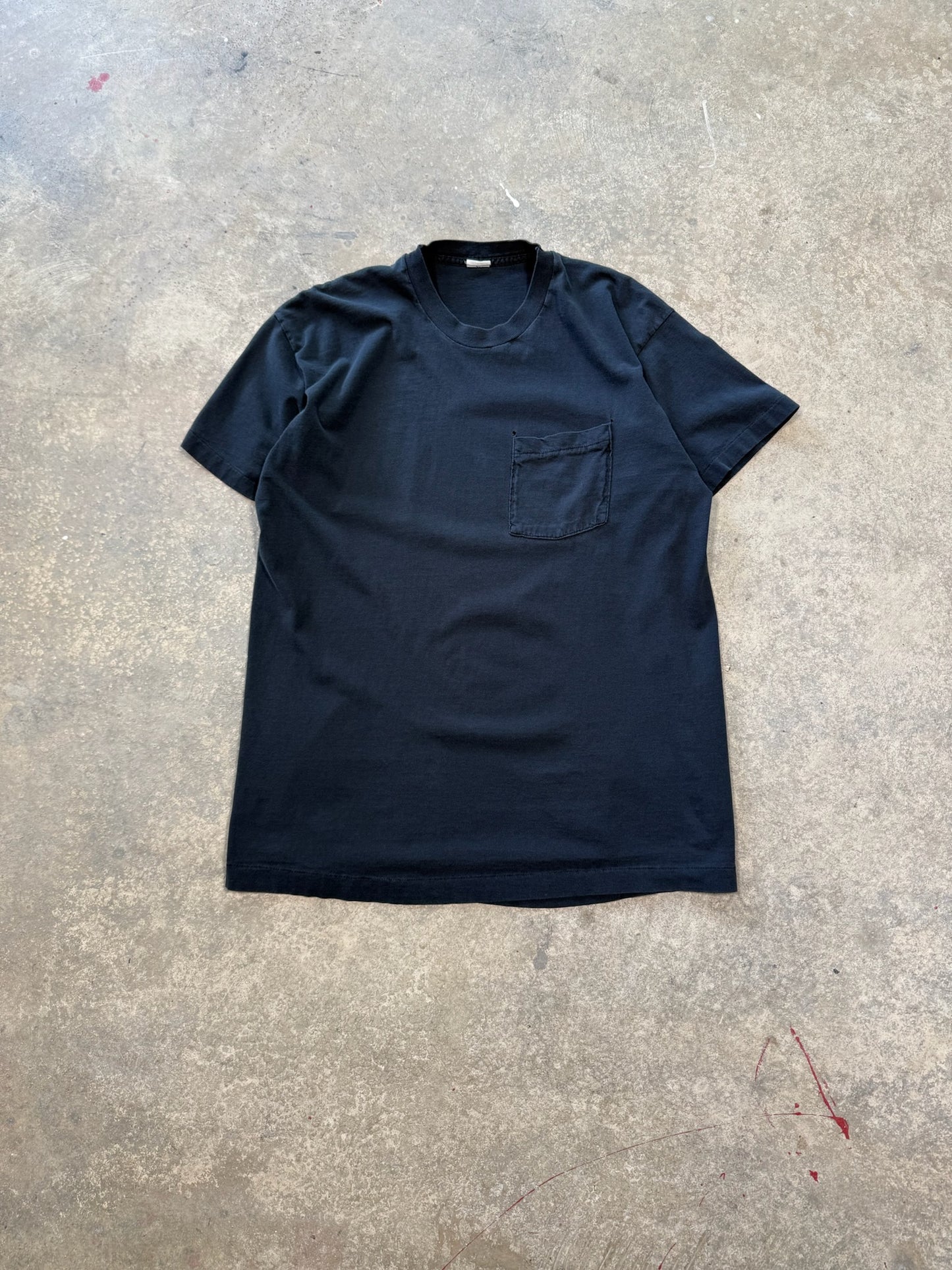 (L) Vintage 90s Blank Pocket Tee