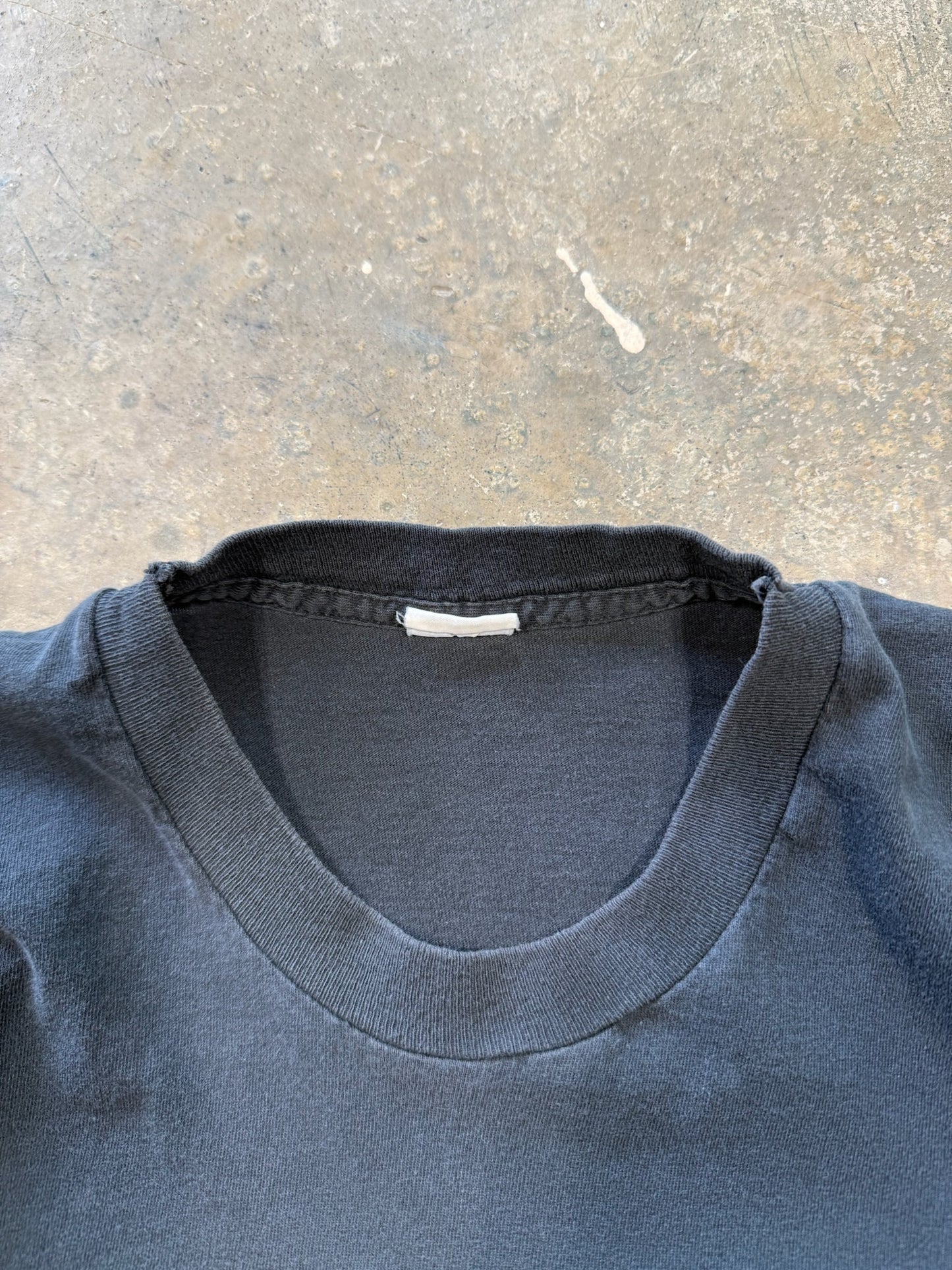 (L) Vintage 90s Blank Pocket Tee