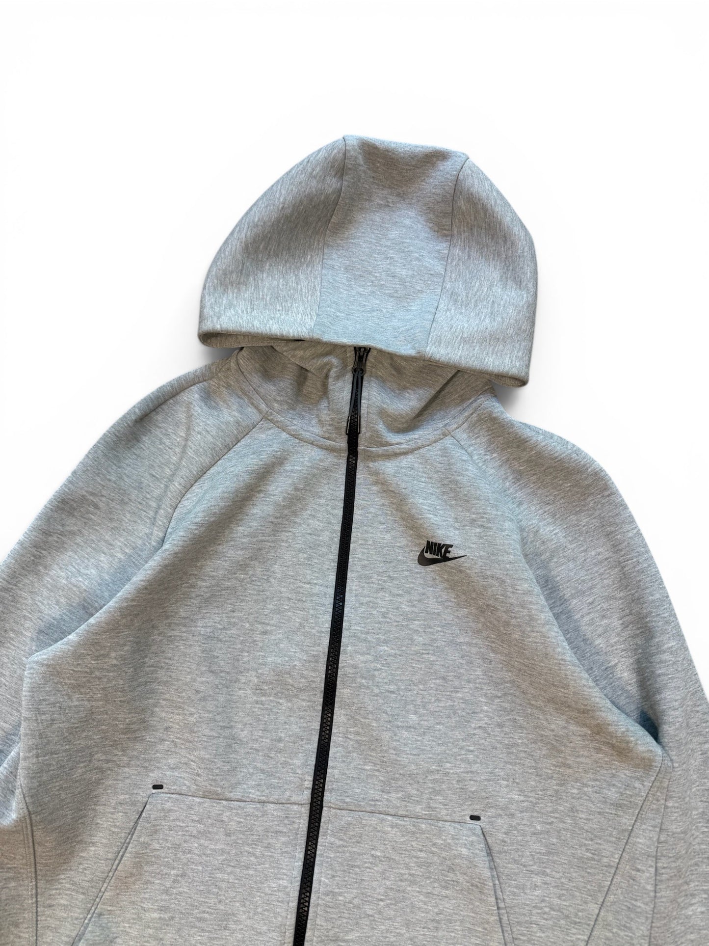 (L) Nike Tech Fleece Grey