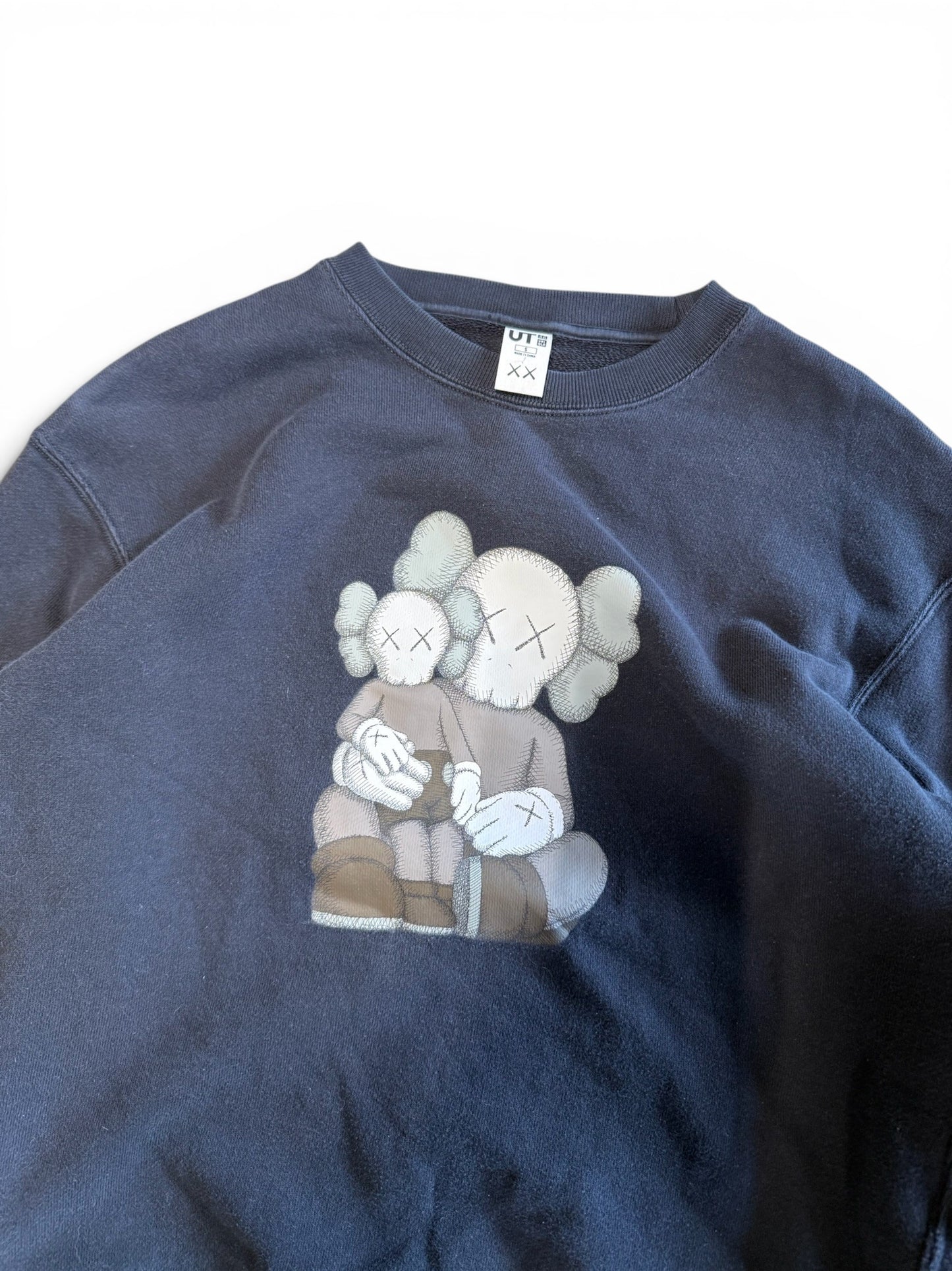 (S) Kaws x UNIQLO Figues Crewneck Black