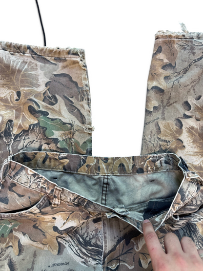 (32x30) Vintage Leaf Camo Cargo Pants