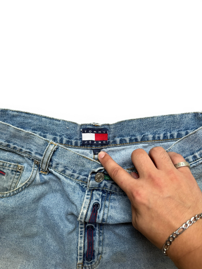 (34W) Y2K Tommy Hilfiger Jorts