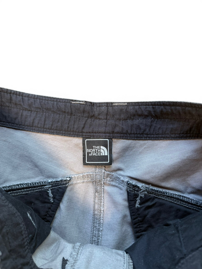 (32W) The North Face Grey Multi-Pocket Shorts