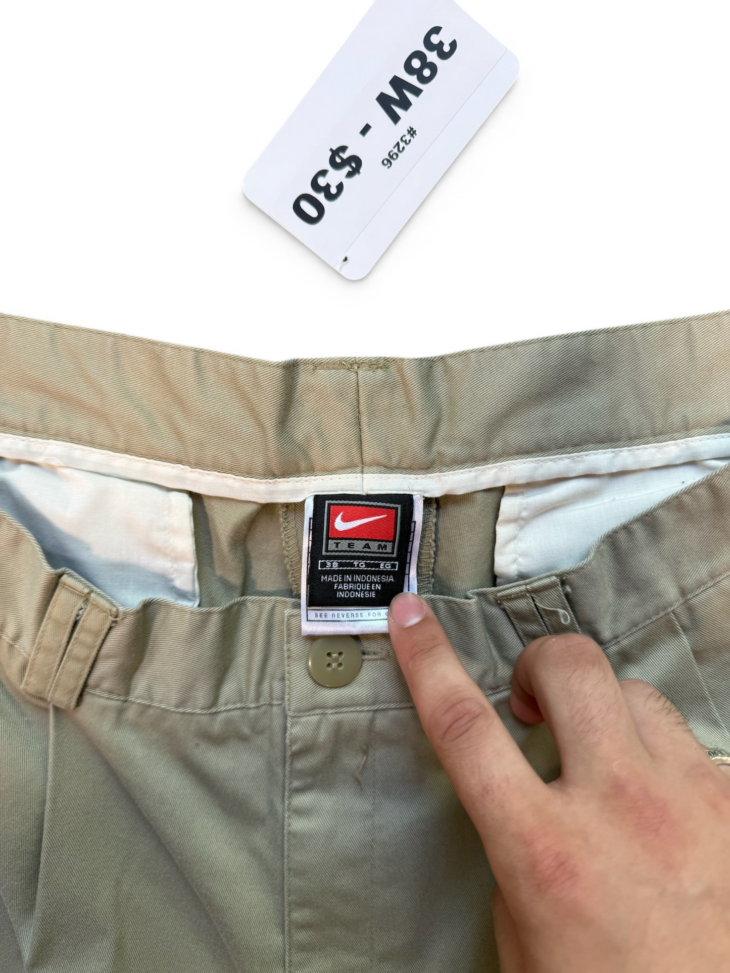 (38W) Team Nike Golf Shorts