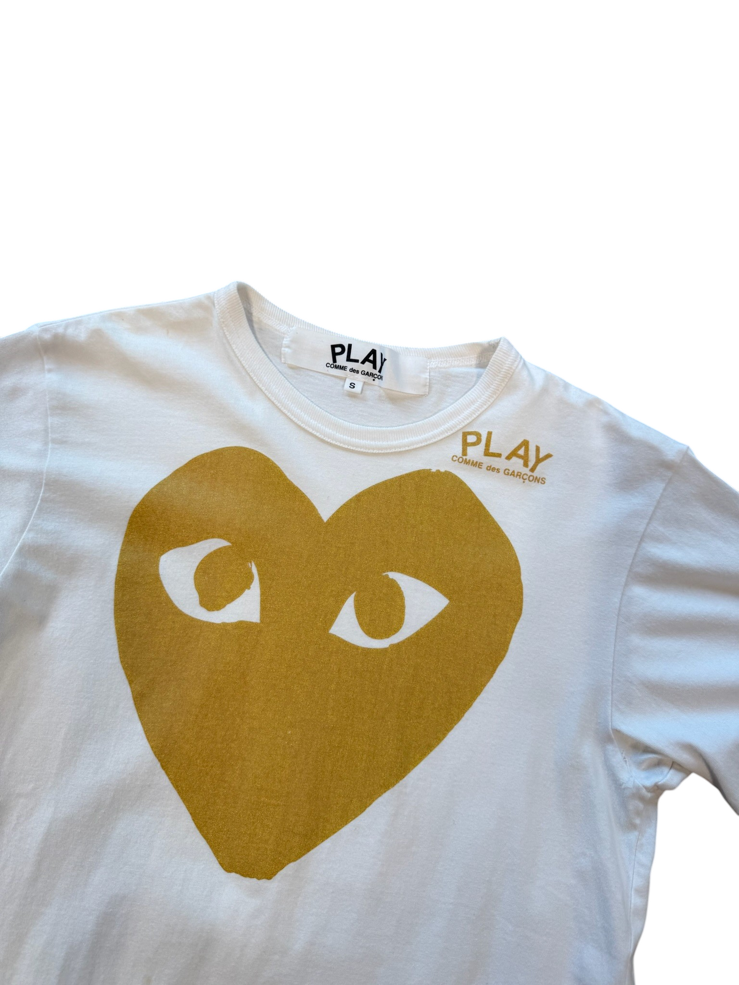 (S) CDG Play Gold Heart Logo Tee