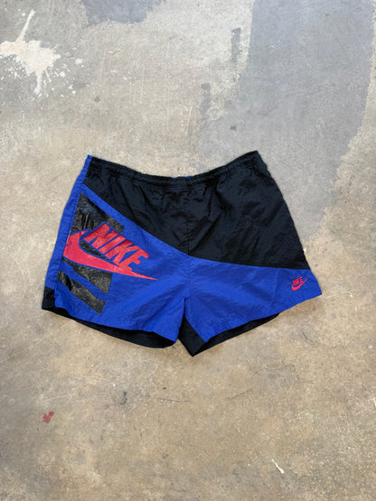 (L) 90s Nike Black Spellout Shorts