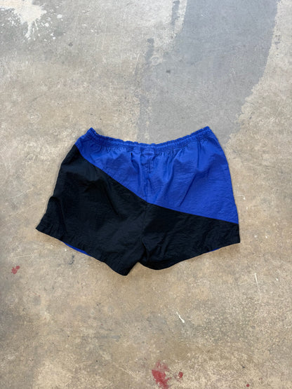 (L) 90s Nike Black Spellout Shorts