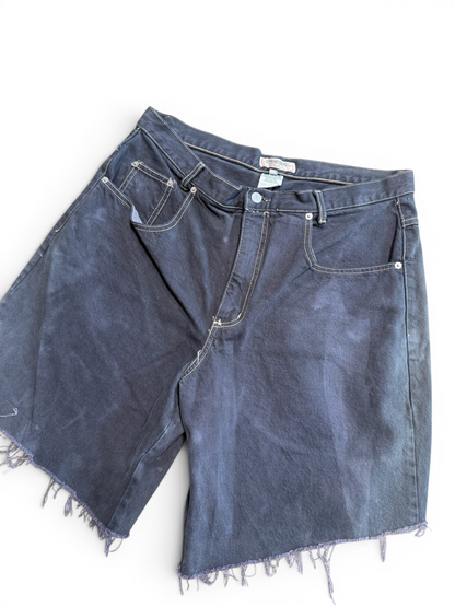 (38W) 90s Guess Cutoff Black Shorts