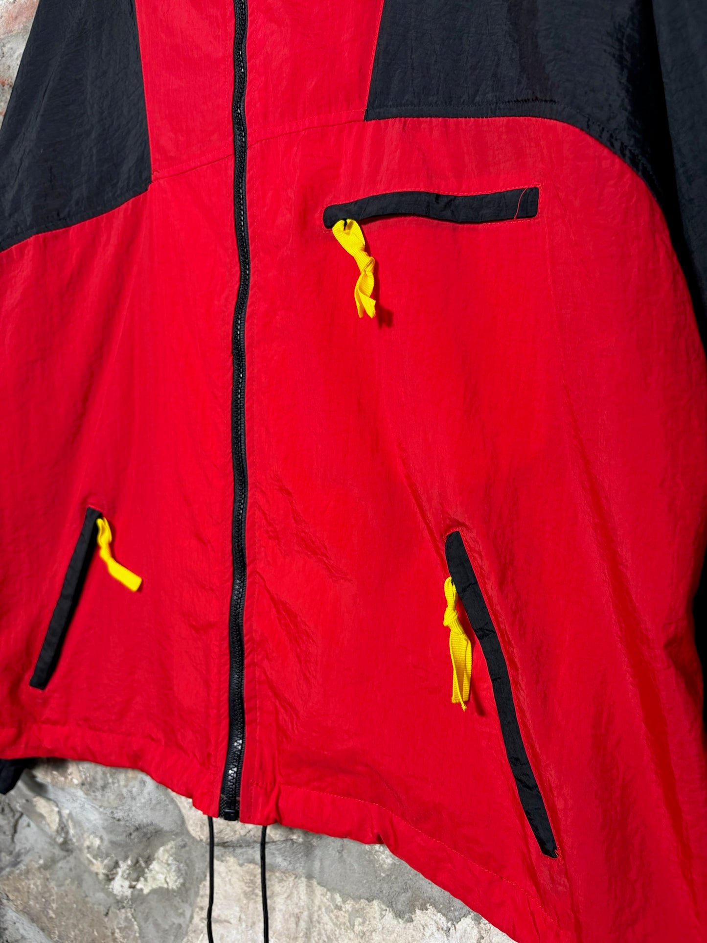 90s Marlboro Windbreaker Sz L