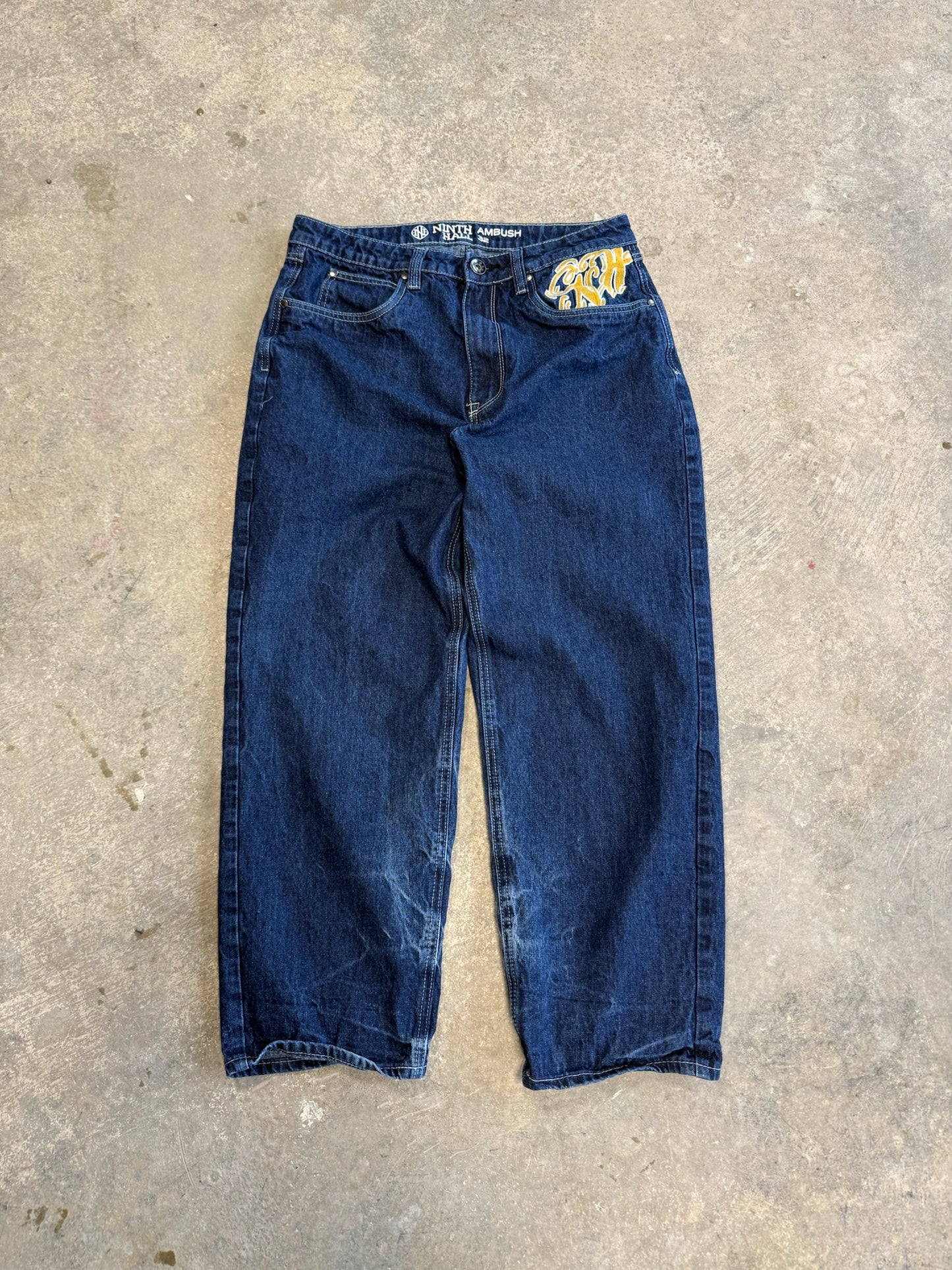 (32") Ninth Ambush Embroidered Jeans