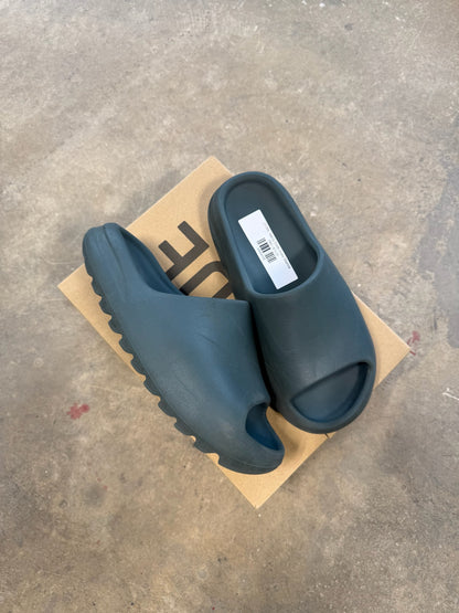 (11M) Yeezy Slide Slate Marine